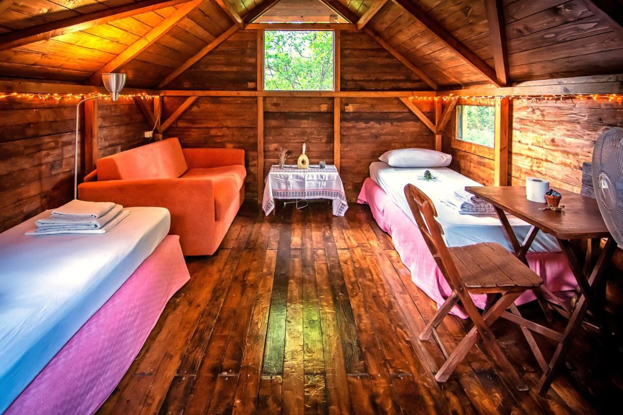 Drolma Ling Nature Cabins Theologos  Luaran gambar